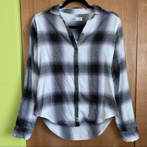 Hollister Tartan Plaid Long Sleeve Button Down Top • XS